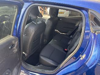 Renault Clio E-TECH HYBRID 1.6ETFH145espAlpine picture 35