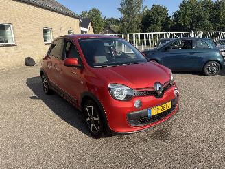 uszkodzony samochody osobowe Renault Twingo 1.0 SCe Collection REST BPM €300,-!!! 2017/8