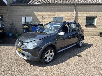 Dacia Sandero 1.6 Stepway REST BPM €100,-!!! picture 3