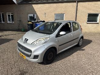 Peugeot 107 1.0-12V Sublime AIRCO picture 4