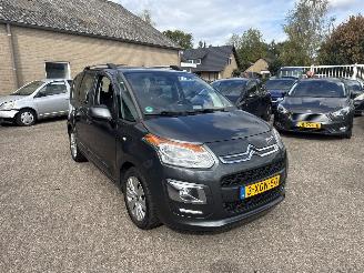 skadebil auto Citroën C3 picasso 1.6 VTi Exclusive AUT REST BPM €700,-!!! 2014/7