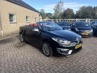 uszkodzony samochody osobowe Renault Mégane Mégane coupé cabriolet REST BPM €900,-!!! 2015/7