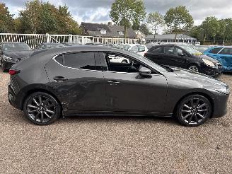 Mazda 3 2.0 e-SA-G Luxury M Hybrid 122  REST BPM €700,-!!! picture 8