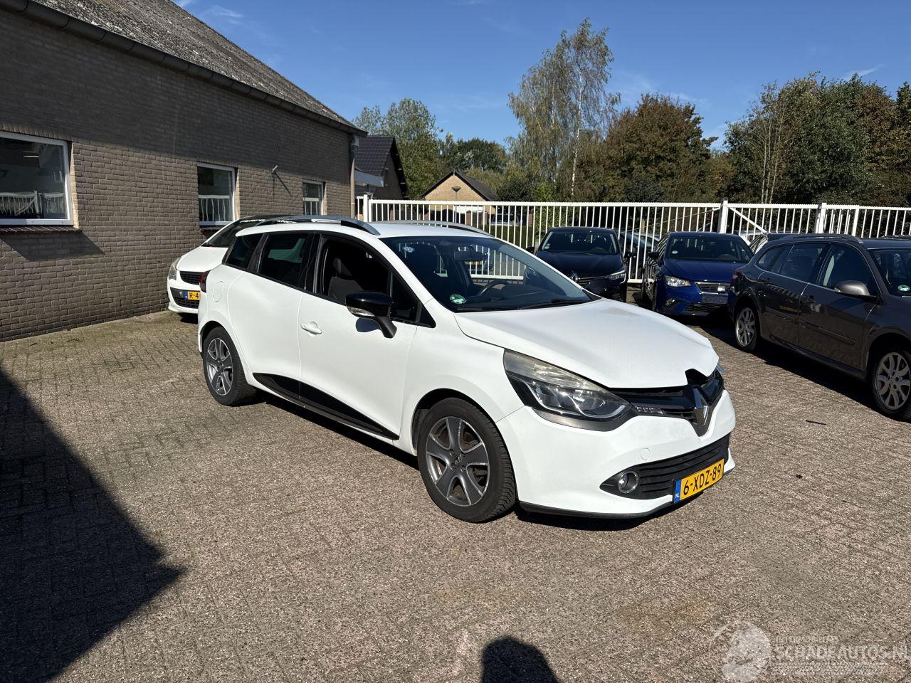 Renault Clio 0.9 TCe Night&Day REST BPM €150,-