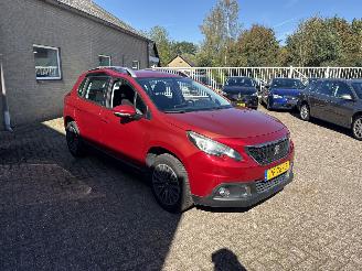 skadebil auto Peugeot 2008 1.2 PureTech Blue Lion AUTOMAAT REST BPM €600,-!!! 2017/7