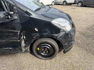 Toyota Yaris 1.3 VVTi Sol Sport picture 11