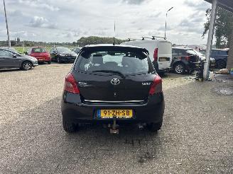 Toyota Yaris 1.3 VVTi Sol Sport picture 8