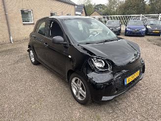 Voiture accidenté Smart Forfour EQ Comfort 2020/2