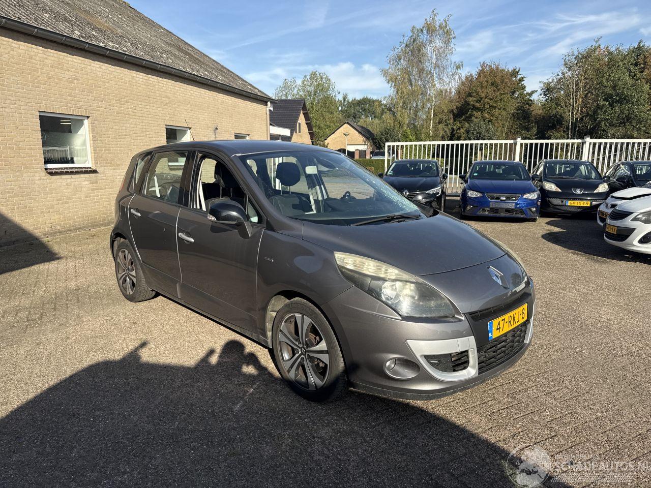 Renault Scenic 2.0 Bose AUTOMAAT REST BPM €400,-!!!