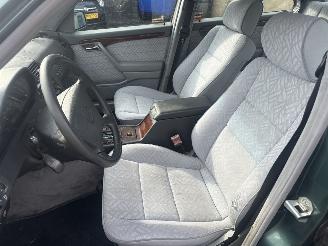 Mercedes C-klasse 180 Sport AUTOMAAT picture 18