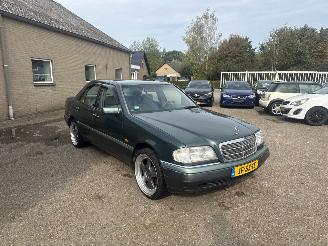 uszkodzony samochody osobowe Mercedes C-klasse 180 Sport AUTOMAAT 1994/7