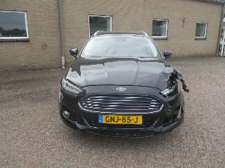 Avarii autoturisme Ford Mondeo 2.0 Vignale AUTOMAAT 2015/11