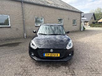 Suzuki Swift 1.0 Stijl AUTOMAAT picture 2