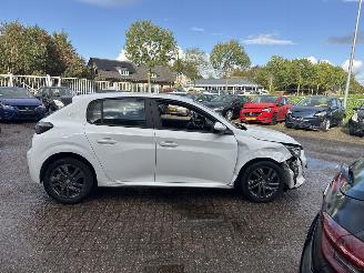 Peugeot 208 1.2 PT Allure Pack AUTOMAAT REST BPM €1400,-!!! picture 8