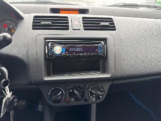 Suzuki Swift 1.3 Shogun picture 17