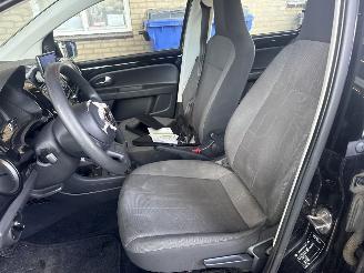 Volkswagen Up! 1.0 move up! Bluemotion picture 30
