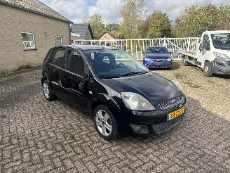 Vaurioauto  passenger cars Ford Fiesta 1.3-8V Futura XL 2008/2