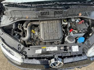 Volkswagen Up! 1.0 move up! BlueMotion picture 3