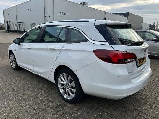 Opel Astra 1.6 CDTI Edition ST picture 4