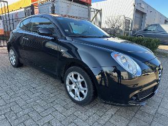 uszkodzony samochody osobowe Alfa Romeo MiTo 1.4 Distinctive 2010/2