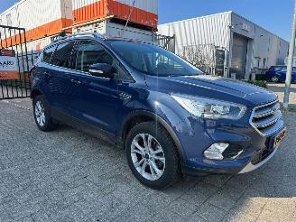 uszkodzony samochody osobowe Ford Kuga 1.5 EcoBoost ST Line 2017/12