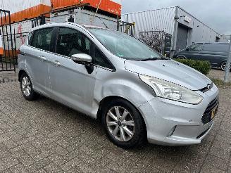 škoda osobní automobily Ford B-Max 1.6 TDCI Titanium 2014/2