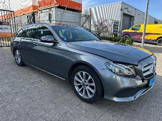 uszkodzony samochody osobowe Mercedes E-klasse Estate 200 d Business Solution 2019/1
