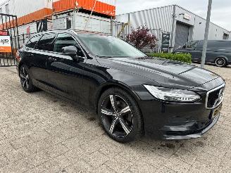 Damaged car Volvo V-90 2.0 T5 Momentum 2017/11