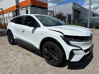 krockskadad bil auto Renault Mégane E-Tech comfort range Evolution 60 kWh 2024/7