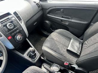 Kia Venga 1.4 CVVT Comfort Pack picture 12