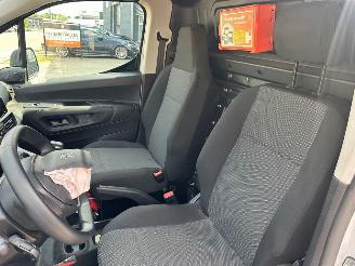 Peugeot Partner 1.5 BlueHDi 100 S&S L1 picture 17