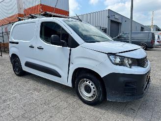 skadebil bedrijf Peugeot Partner 1.5 BlueHDi 100 S&S L1 2023/4