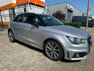 Voiture accidenté Audi A1 1.2 TFSI Admired 2014/6