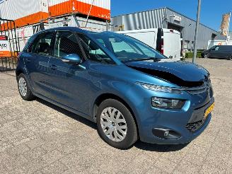 Damaged car Citroën C4 PICASSO 1.2 PureTech Selection 2016/6
