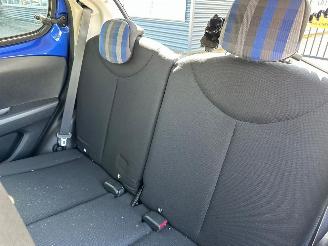 Peugeot 108 1.0 e-VTi Allure picture 14