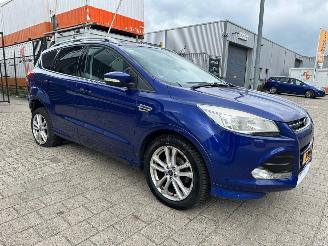 krockskadad bil auto Ford Kuga 1.6 Titanium Plus 2014/2