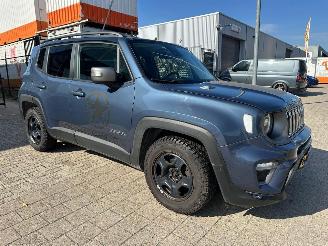 skadebil auto Jeep Renegade 1.3T DDCT Limited Automaat 2020/6