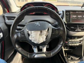 Peugeot 2008 1.2 PureTech GT-line picture 8