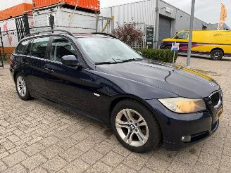 skadebil auto BMW 3-serie Touring 320i Business Line 2009/7