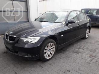Salvage car BMW 3-serie 3 serie (E90), Sedan, 2005 / 2011 318i 16V 2009