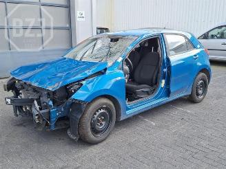 Vrakbiler auto Kia Rio Rio IV (YB), Hatchback, 2017 1.2 CVVT 16V 2021/12