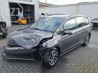 Vrakbiler auto Volkswagen Touran Touran (5T1), MPV, 2015 1.4 TSI 2018/2