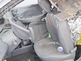 Renault Twingo Twingo II (CN), Hatchback 3-drs, 2007 / 2014 1.2 16V picture 6