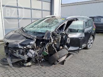 Vrakbiler auto Renault Grand-scenic Grand Scenic IV (RFAR), MPV, 2016 / 2023 1.2 TCE 130 16V 2018/0
