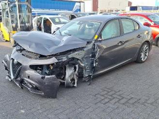 Vrakbiler auto Alfa Romeo Giulia Giulia (952), Sedan, 2015 2.0 T 16V 2018/11