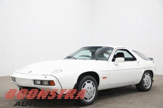 Coche siniestrado Porsche 928 928, Coupe, 1977 / 1995 4.7 S2 1986/10