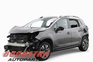 Coche siniestrado Peugeot 2008 2008 (CU), MPV, 2013 / 2019 1.2 12V e-THP PureTech 110 2018/5