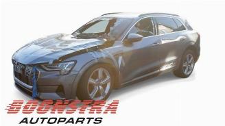 demontáž osobní automobily Audi E-tron E-tron (GEN), SUV, 2018 55 quattro 2020/12