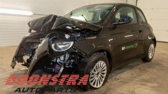 demontáž osobní automobily Fiat 500 500e (332), Hatchback, 2020 42 kWh 3+1 2023/11
