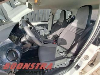 Volkswagen Up! Up! (121), Hatchback, 2011 1.0 12V 60 picture 8